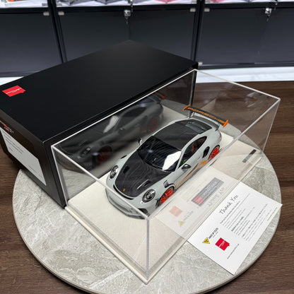 Make Up Porsche 911(991.2)GT3 RS 2018 1:18 Resin Model image 9