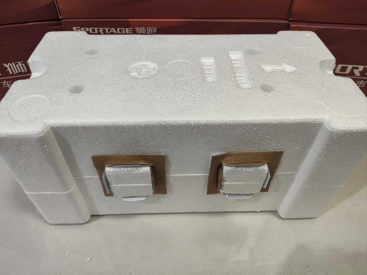 Scale Model Toyota 1 18 DiecastModel White - immagine 9