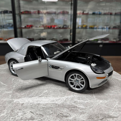 Kyosho BMW Z8 1:12 Alloy Model image 9
