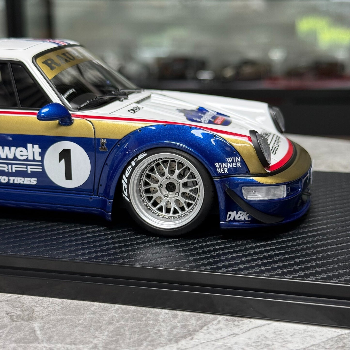 Ignition Model Porsche 964 RWB 1:18 Resin Model image 9