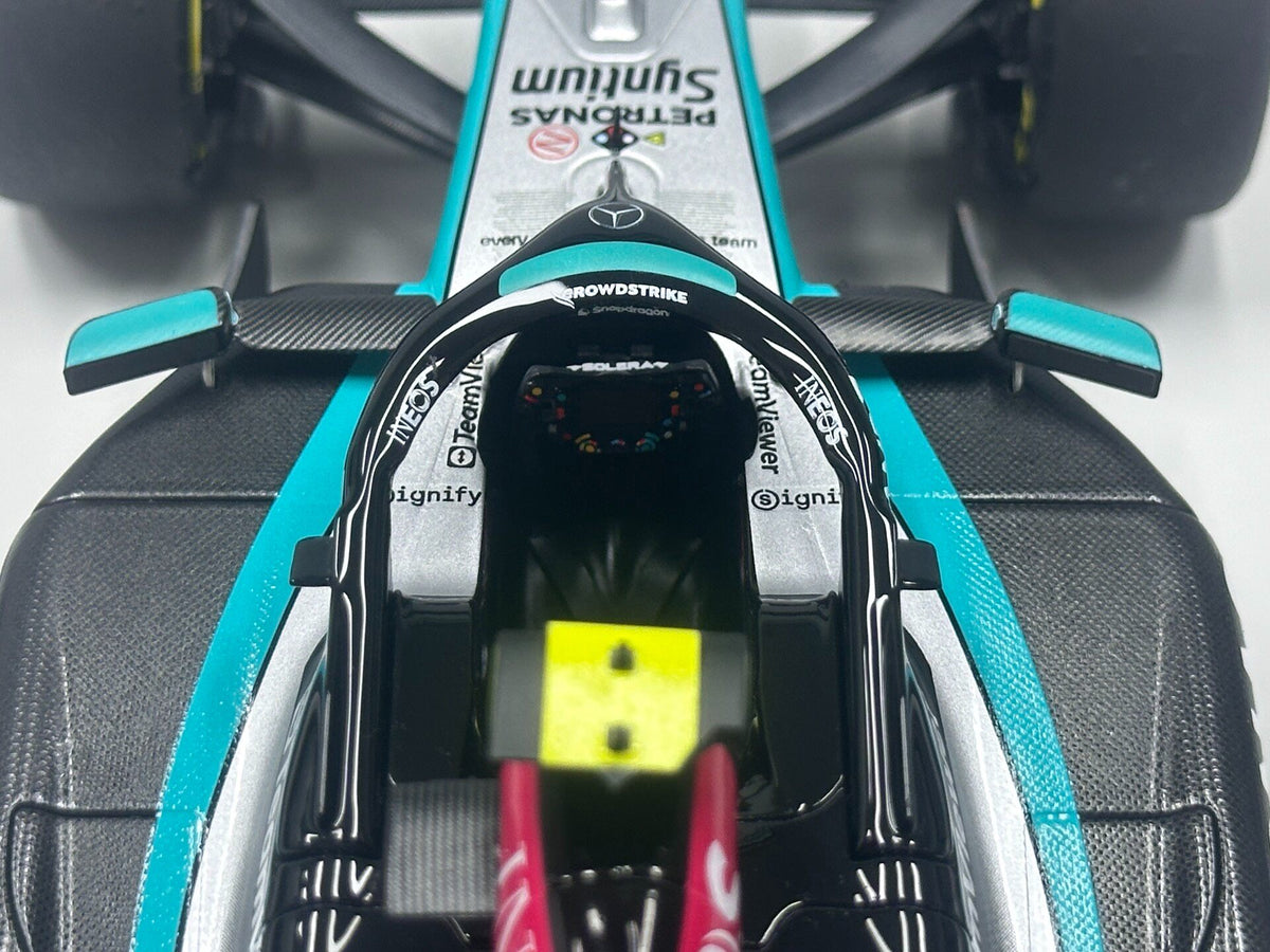 MINICHAMPS  1:18 Mercedes-AMG Petronas F1 W15 E Performance - Modello - immagine 9