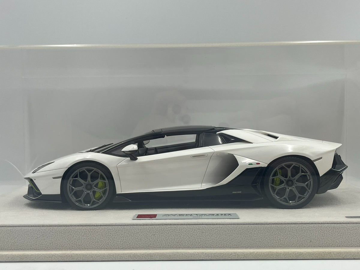 Scale Model Makeup mu 1:18 White - immagine 9
