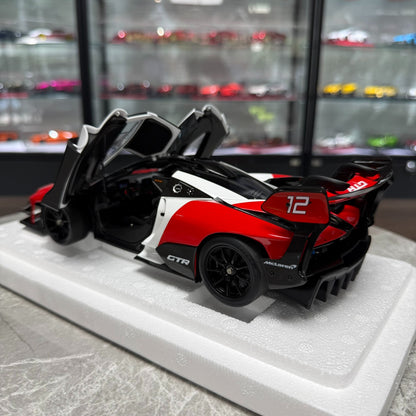 LCD Models McLaren GT-R 1:18 Alloy Model image 9