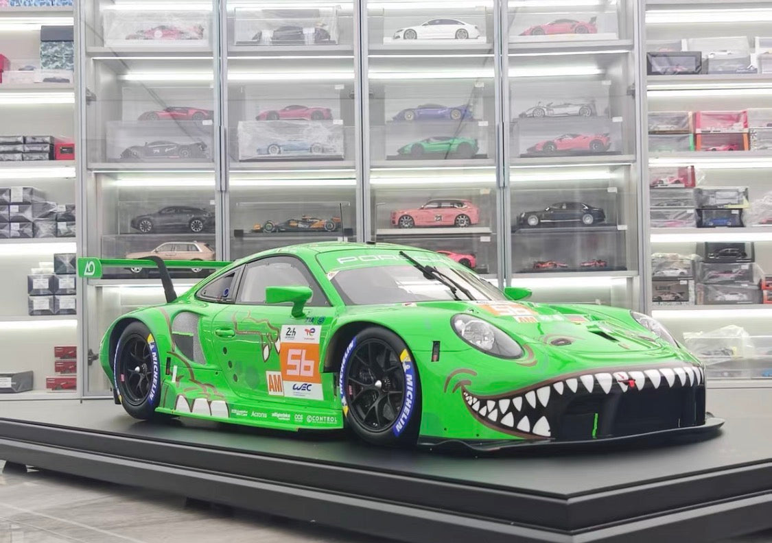 Spark 1/8 Porsche 911 RSR-19 No.56 Project 1 AO Le Mans 24H 2023 08G046