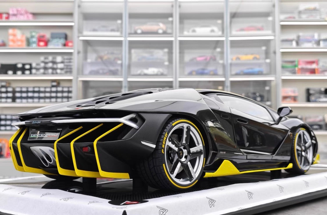 Amalgam 1/8 Lamborghini Centenario LP770-4 Roadster Black Carbon Limited #11