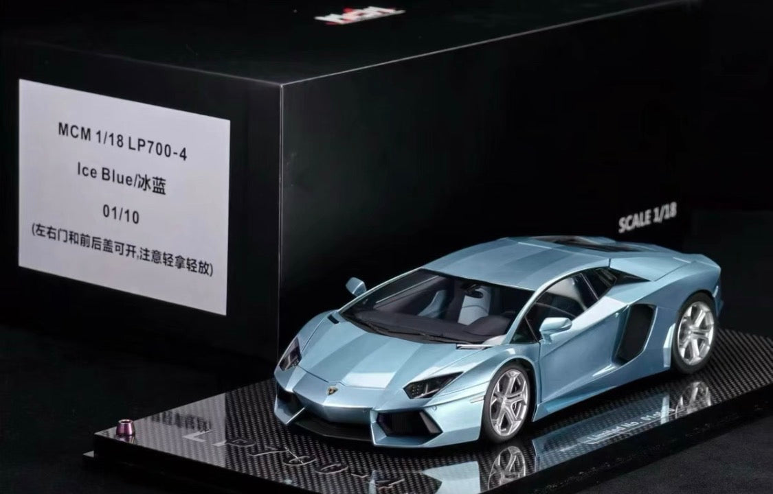MCM Model 1/18 Lamborghini Aventador LP700 Ice Blue Full Opening Resin Model