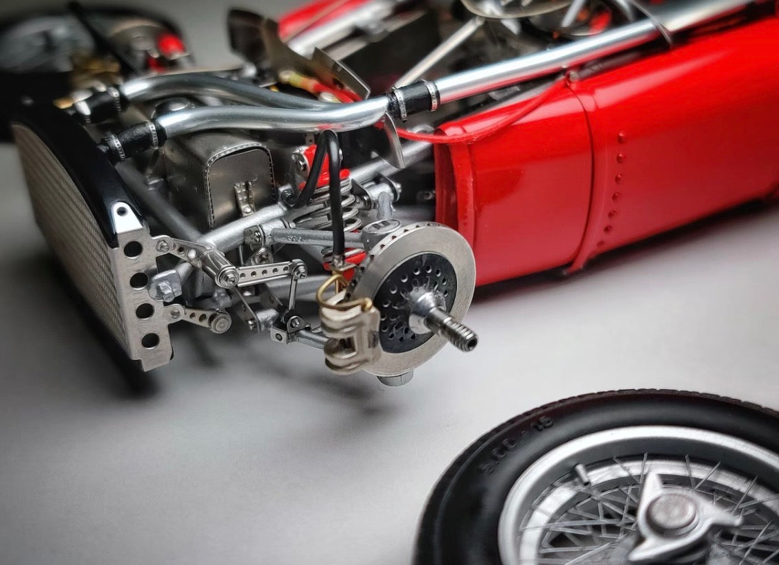 Exoto Ferrari 156 Sharknose 1/18 Racing Legends Model