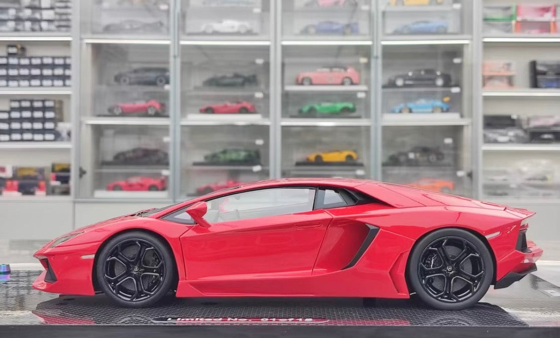 MCM Model 1/18 Lamborghini Aventador Miura Homage Full Opening Resin Model