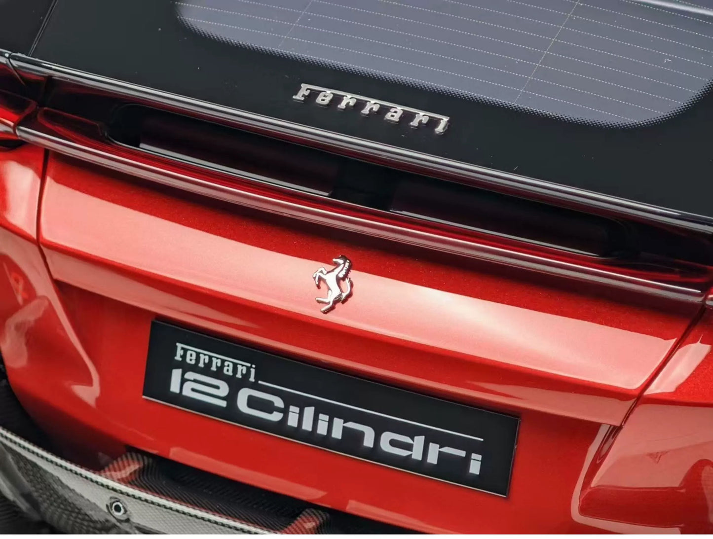 Amalgam 1/8 Ferrari 12Cilindri Resin Model