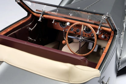Amalgam 1/8 Bugatti Type 57SC Gangloff Roadster