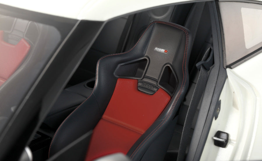 DeAgostini 1/8 Nissan GT-R R35 Full Built Model by Model Domain – Professional Handcrafted Edition