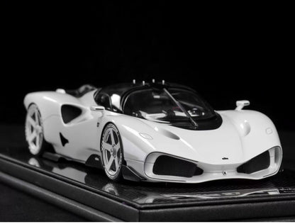 Frontiart 1/18 Nilu27 White Resin Model Limited Edition