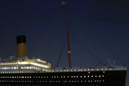 1/200 RMS Titanic Finished Model with Interior Structure – Museum-Grade Edition