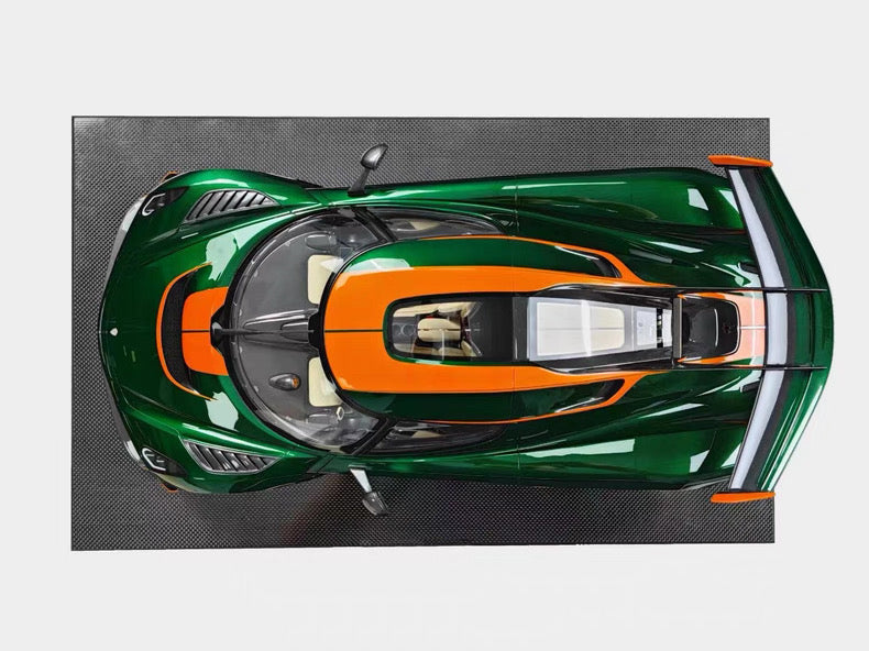 Frontiart 1/8 Koenigsegg Jesko Carbon Dark Green Limited Edition