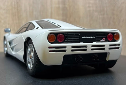 AUTOart 1/18 McLaren F1 White