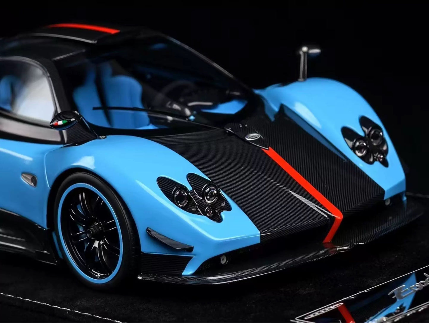 HH Model 1/18 Pagani Zonda Cinque Baby Blue Carbon Resin Model