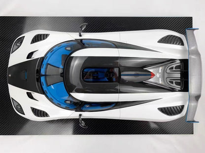 Frontiart 1/8 Koenigsegg Agera RS1 Pearl White Resin Model