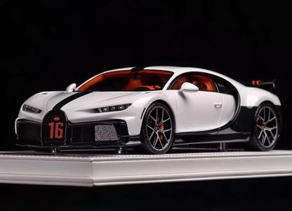 Davis & Giovanni 1/18 Bugatti Chiron Pur Sport “Red Dragon” – White/Orange – Limited to 20