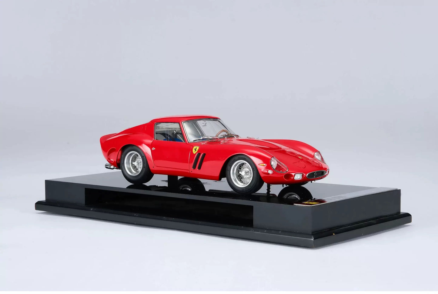 Amalgam 1/18 Ferrari 250 GTO Road Version Resin Model