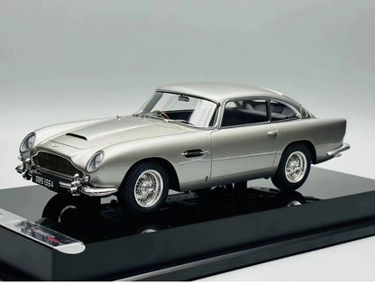 Amalgam 1/18 Aston Martin DB5 Vantage Resin Model