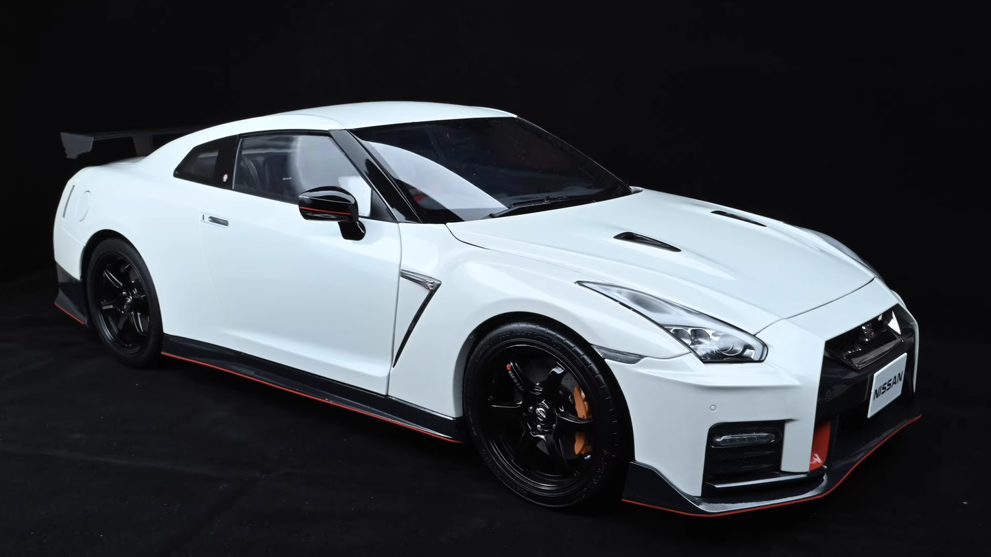 DeAgostini 1/8 Nissan GT-R R35 Full Built Model by Model Domain – Professional Handcrafted Edition