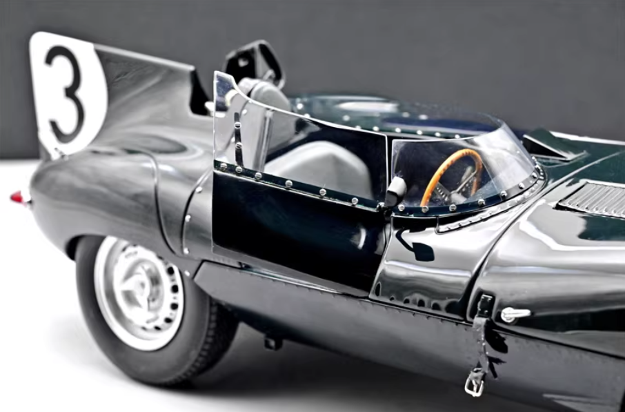 AUTOart 1:12 Jaguar D-Type #3 Le Mans Winner Diecast Model