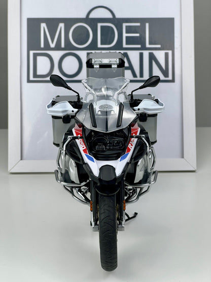 Custom-Built BMW R1250 GS 1:9 Scale Model by Meng – Precision Masterpiece