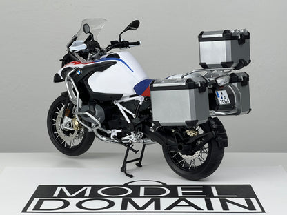 Custom-Built BMW R1250 GS 1:9 Scale Model by Meng – Precision Masterpiece