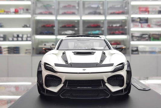 Dreamwalkers 1/18 Ferrari Accompanier D775 Pearl White Resin Model
