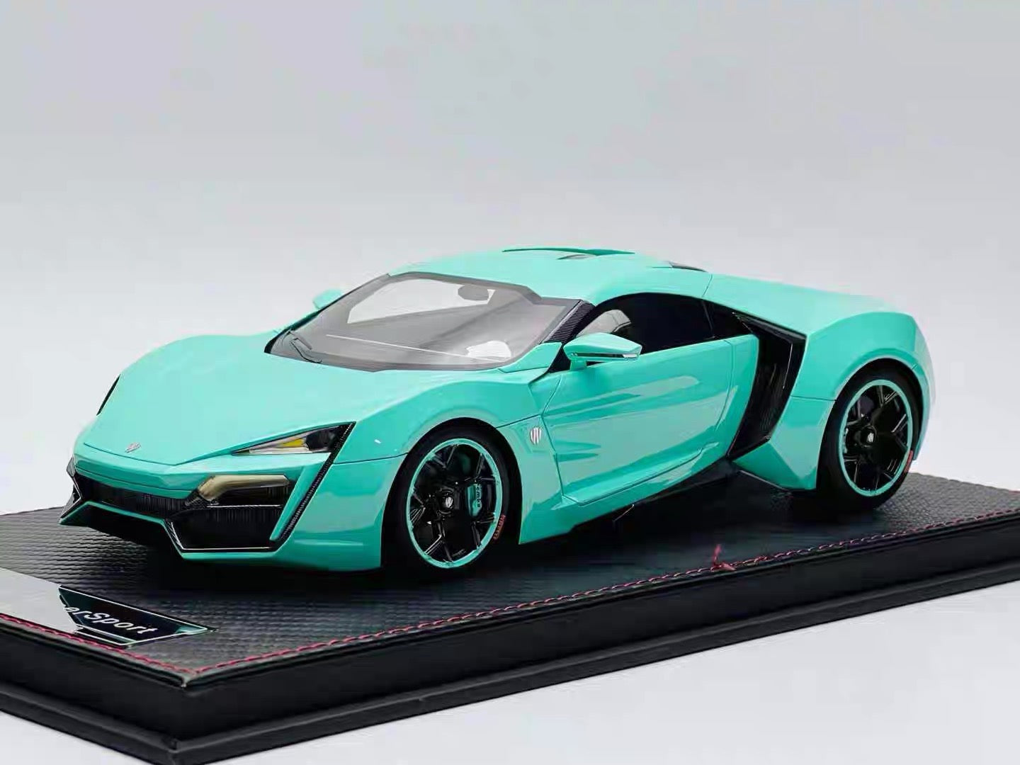 Frontiart 1/18 Lykan HyperSport Resin Limited Edition Model