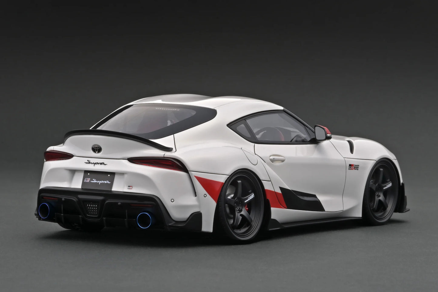 Ignition Model 1/18 Toyota GR Supra RZ (A90) White IG2209