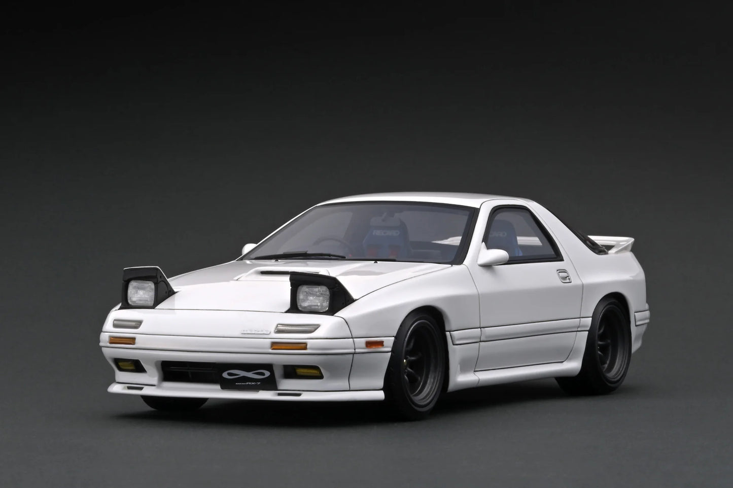 Ignition Model 1/18 Mazda Savanna RX-7 Infini (FC3S) White Resin Model IG2233