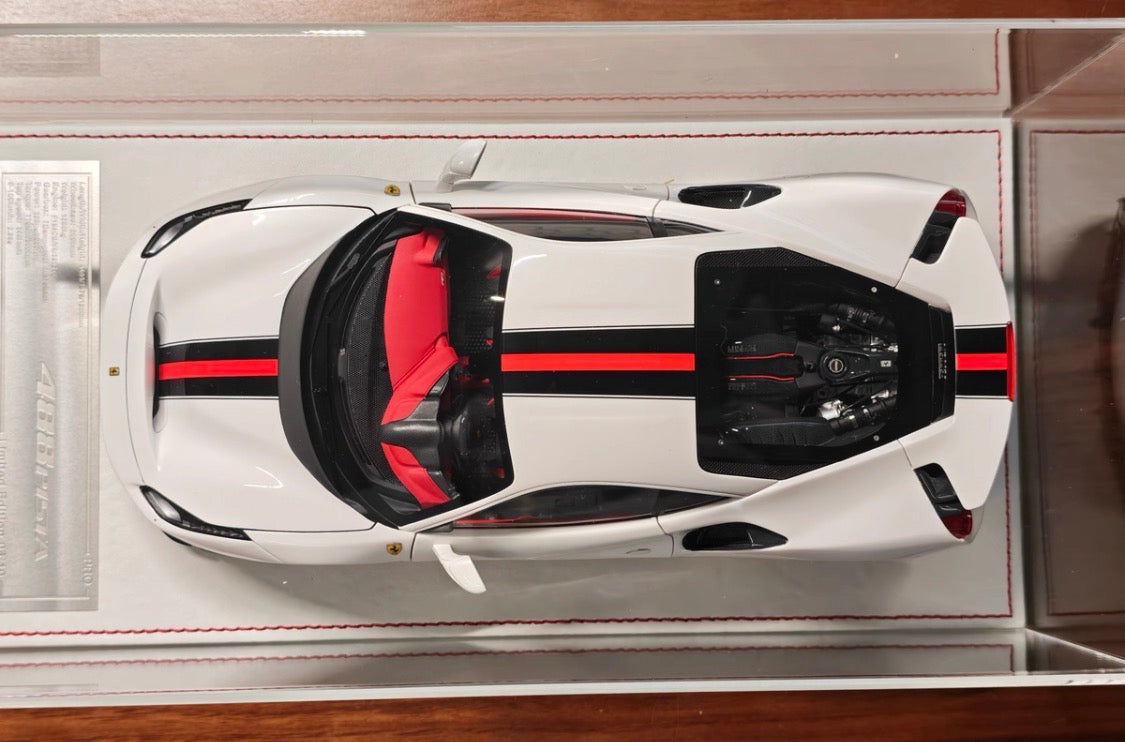 DM Model 1/18 Ferrari 488 Pista Fully Open Resin White 05/10