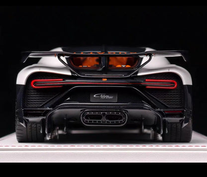 Davis & Giovanni 1/18 Bugatti Chiron Pur Sport “Red Dragon” – White/Orange – Limited to 20