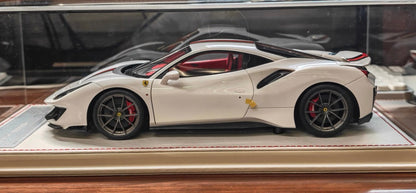 DM Model 1/18 Ferrari 488 Pista Fully Open Resin White 05/10