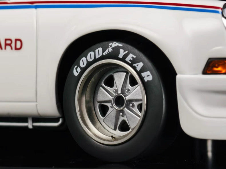 Amalgam 1/18 Porsche 911 RSR Resin Model