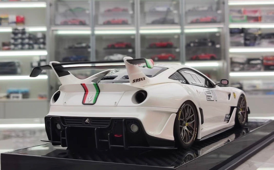 CE 1/18 Ferrari 599XX EVO #91 White Resin Model