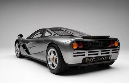 Amalgam 1/8 McLaren F1 Resin Model