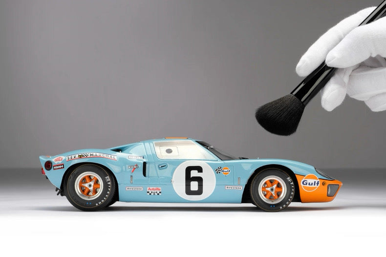 Amalgam 1/18 Ford GT40 1969 Le Mans Winner No.6 Gulf Livery Resin Model