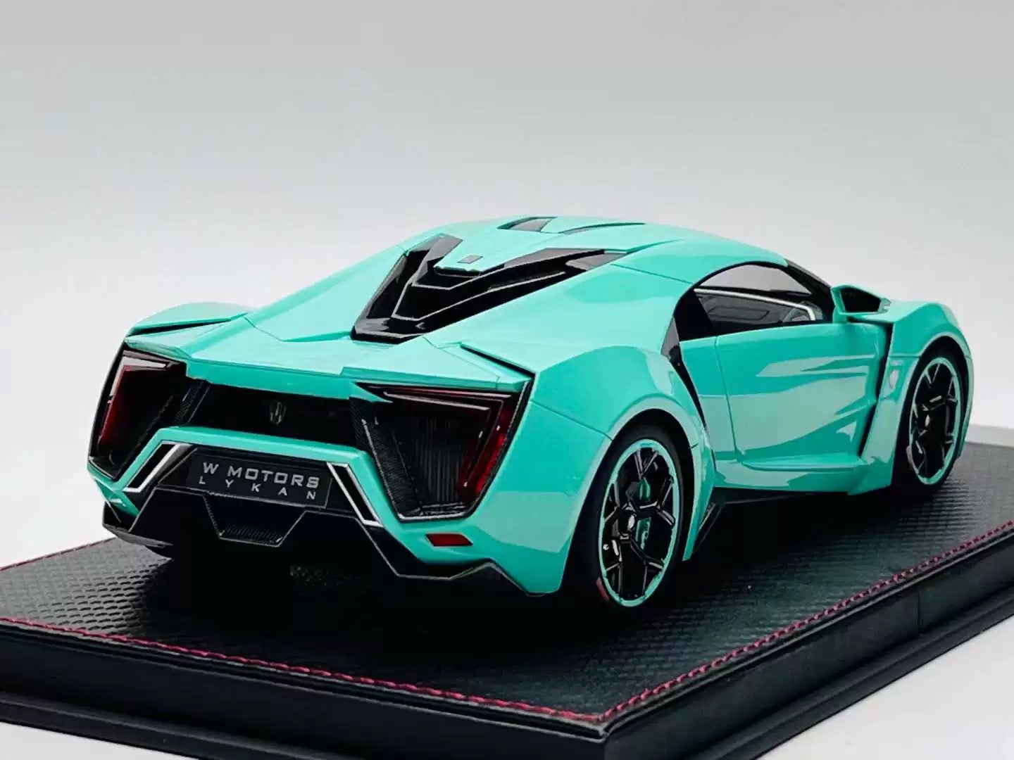 Frontiart 1/18 Lykan HyperSport Resin Limited Edition Model