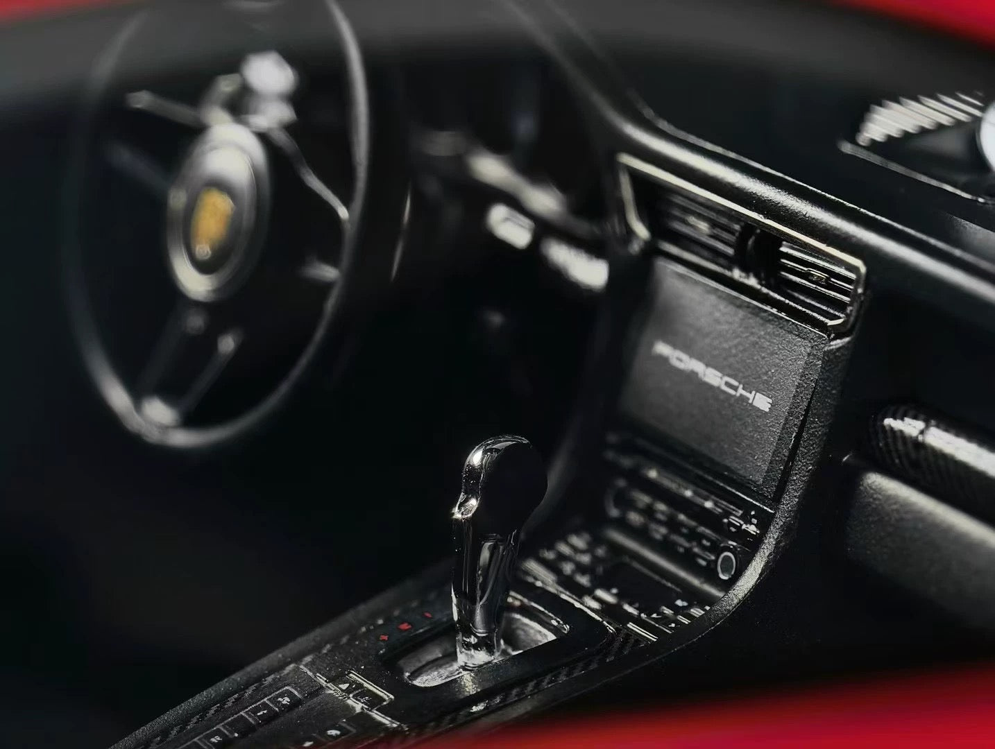 Make Up 1/18 Porsche 911 GT3 RS Resin Model