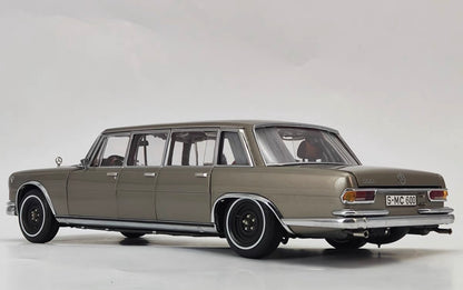 CMC 1/18 Mercedes-Benz Pullman Limousine Gold Sunroof Diecast Model
