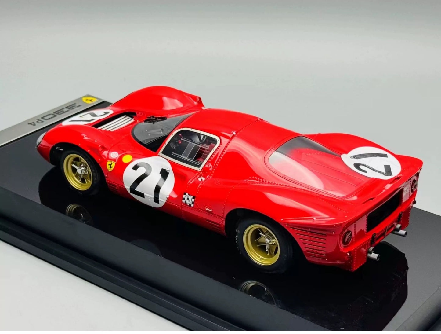 Amalgam 1/18 Ferrari 330 P4 Resin Model