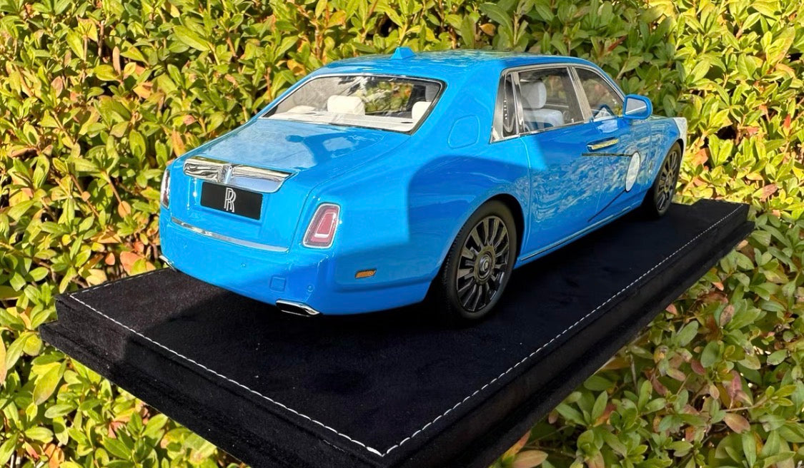 HH Model 1/18 Rolls-Royce Phantom Extended Doraemon Custom Livery