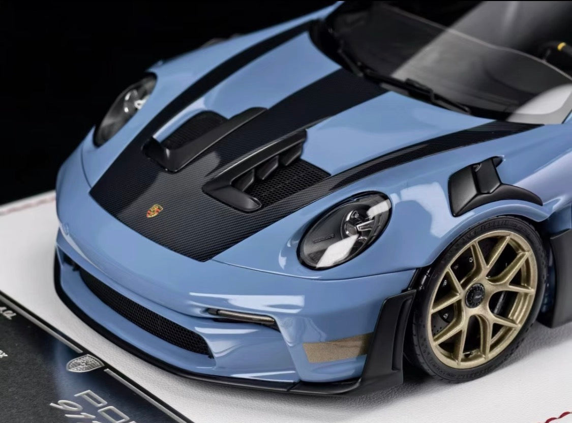 DG Porsche 911 (992) GT3 RS Limited Edition 1/18 Resin Model