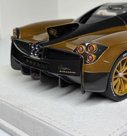 FuelMe Pagani Huayra Brown Carbon Gold Wheels 1/18 Diecast Model