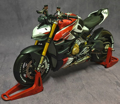 1/6 Ducati Streetfighter Resin Motorcycle Model – Red & Silver Livery – Pre-order Only