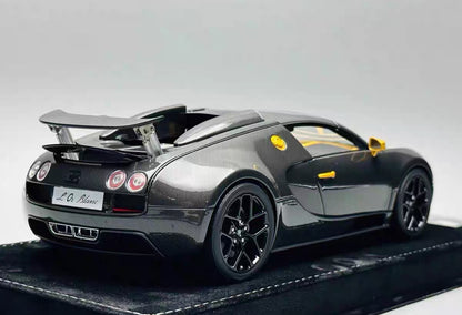 HH 1/18 Bugatti Veyron Black Carbon with Yellow Accents Resin Model – Limited Edition – Factory New