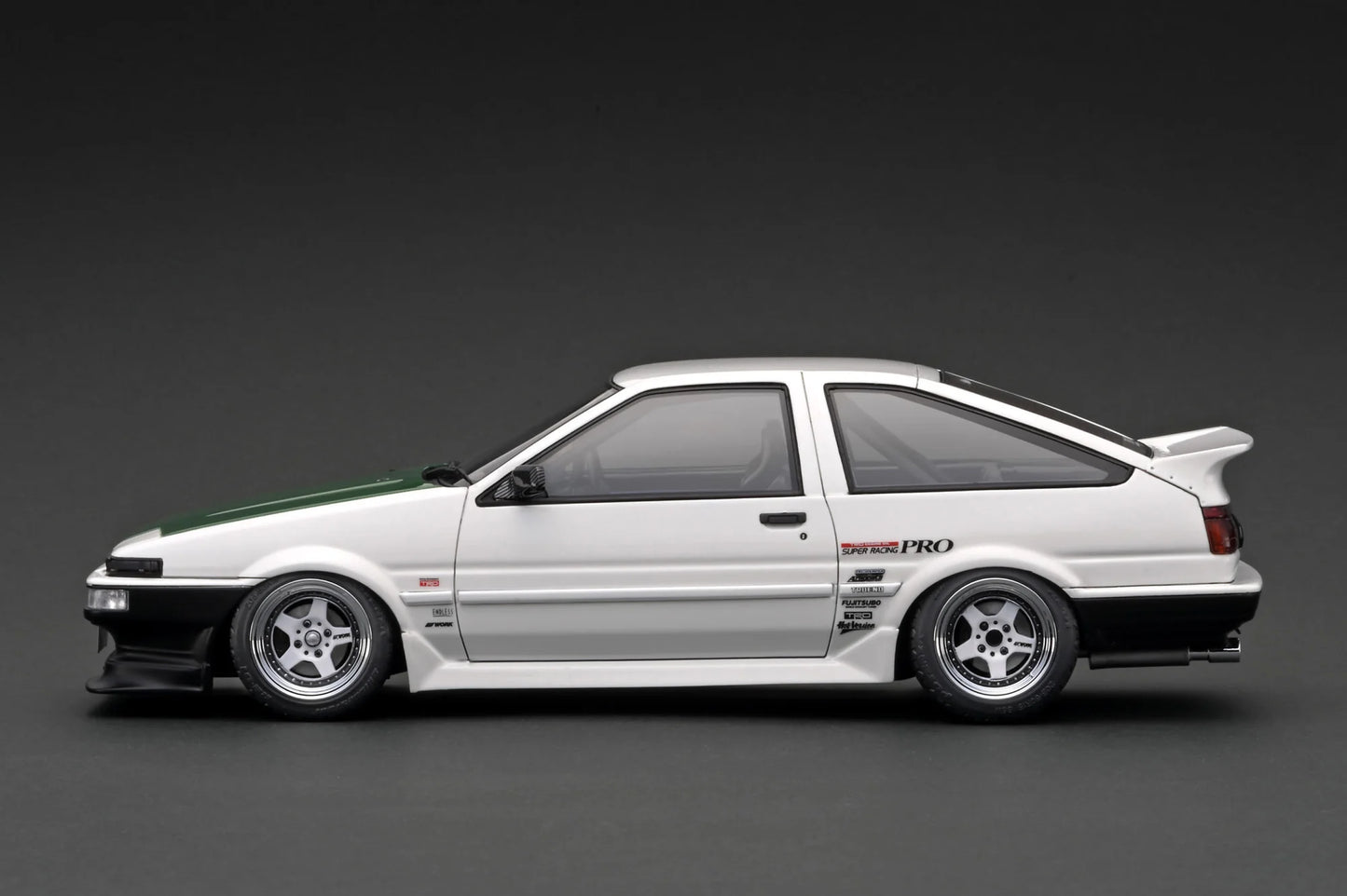 Ignition Model 1/18 Toyota Sprinter Trueno (AE86) TK-Street White Resin IG3489