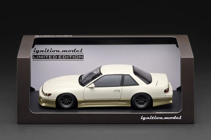 Ignition Model 1/18 Vertex S13 Silvia White/Gold SR20DET Engine IG3589